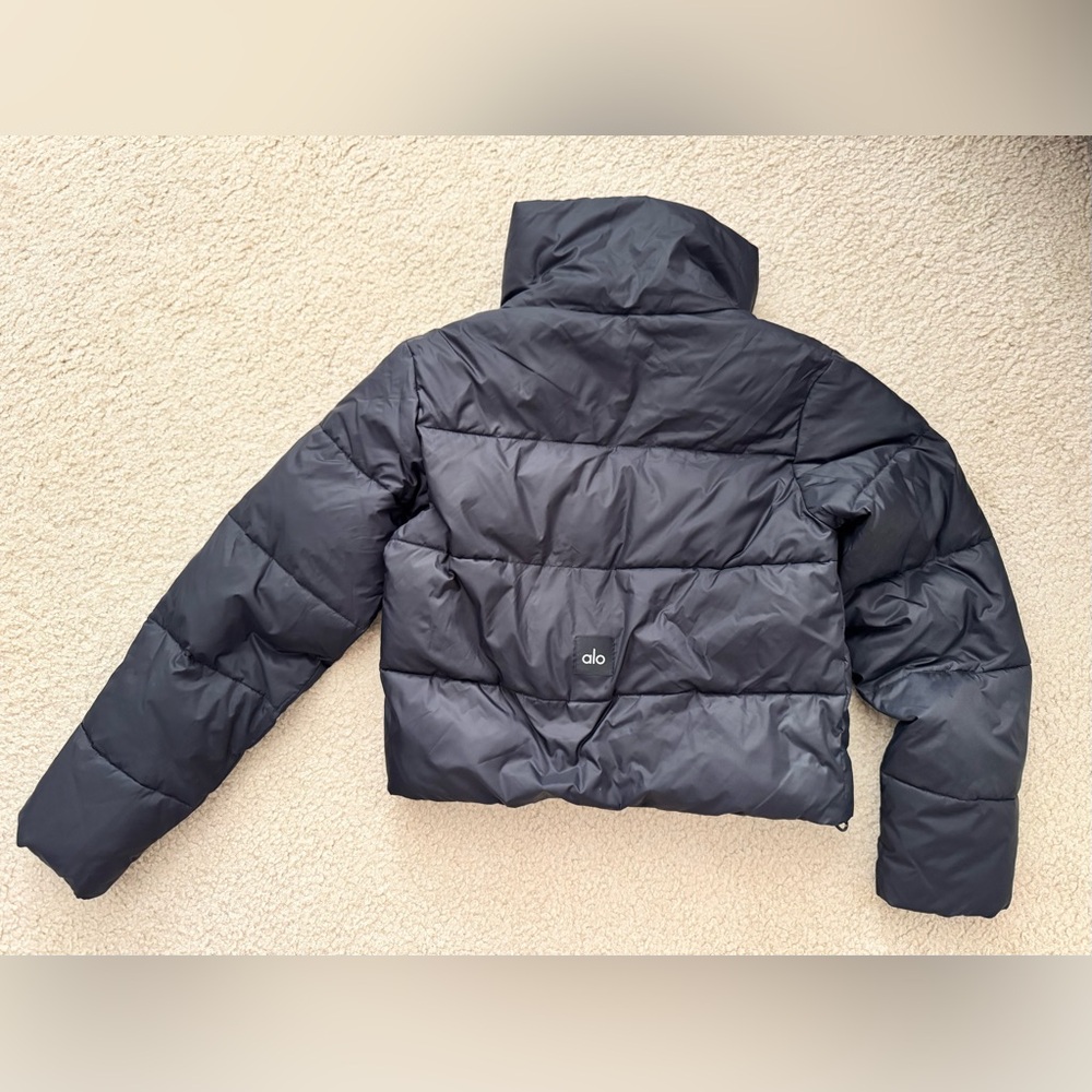 ALO Yoga Charcoal Puffer Jacket